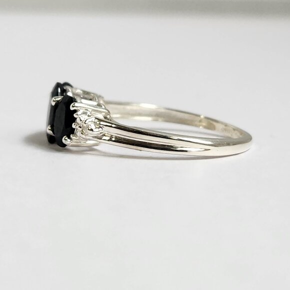 VTG NIB Black Spinel Trilogy Ring Size 7 - Picture 5 of 11